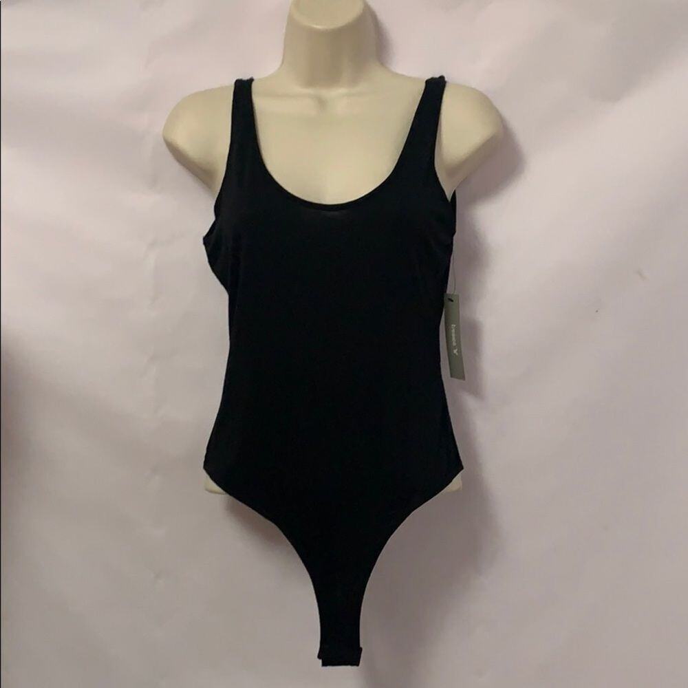 NWT TRESICS BLACK BODYSUIT SIZE S‎